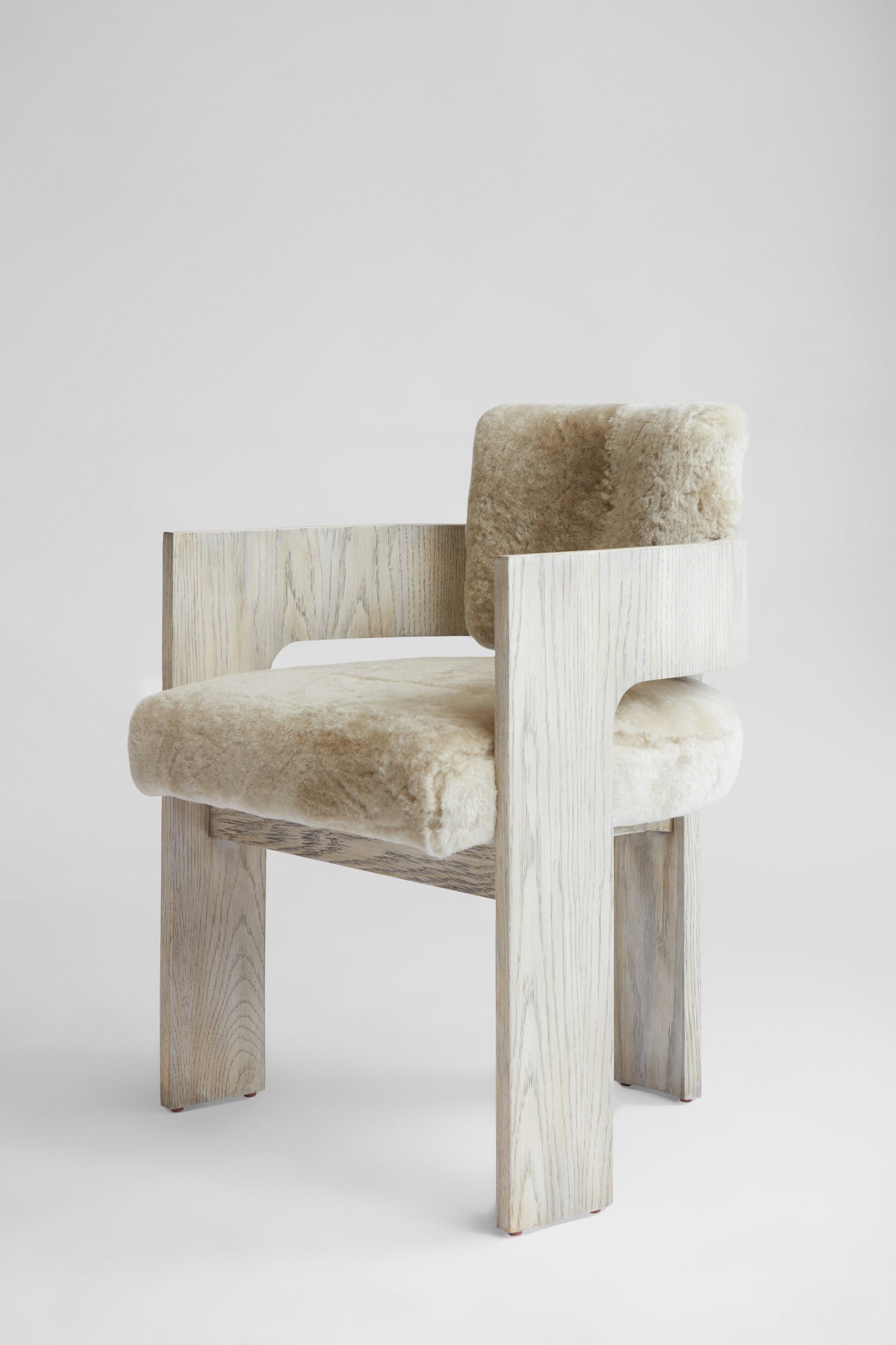 Shown in Sand Oak frame finish with Dusty Beige Shearling