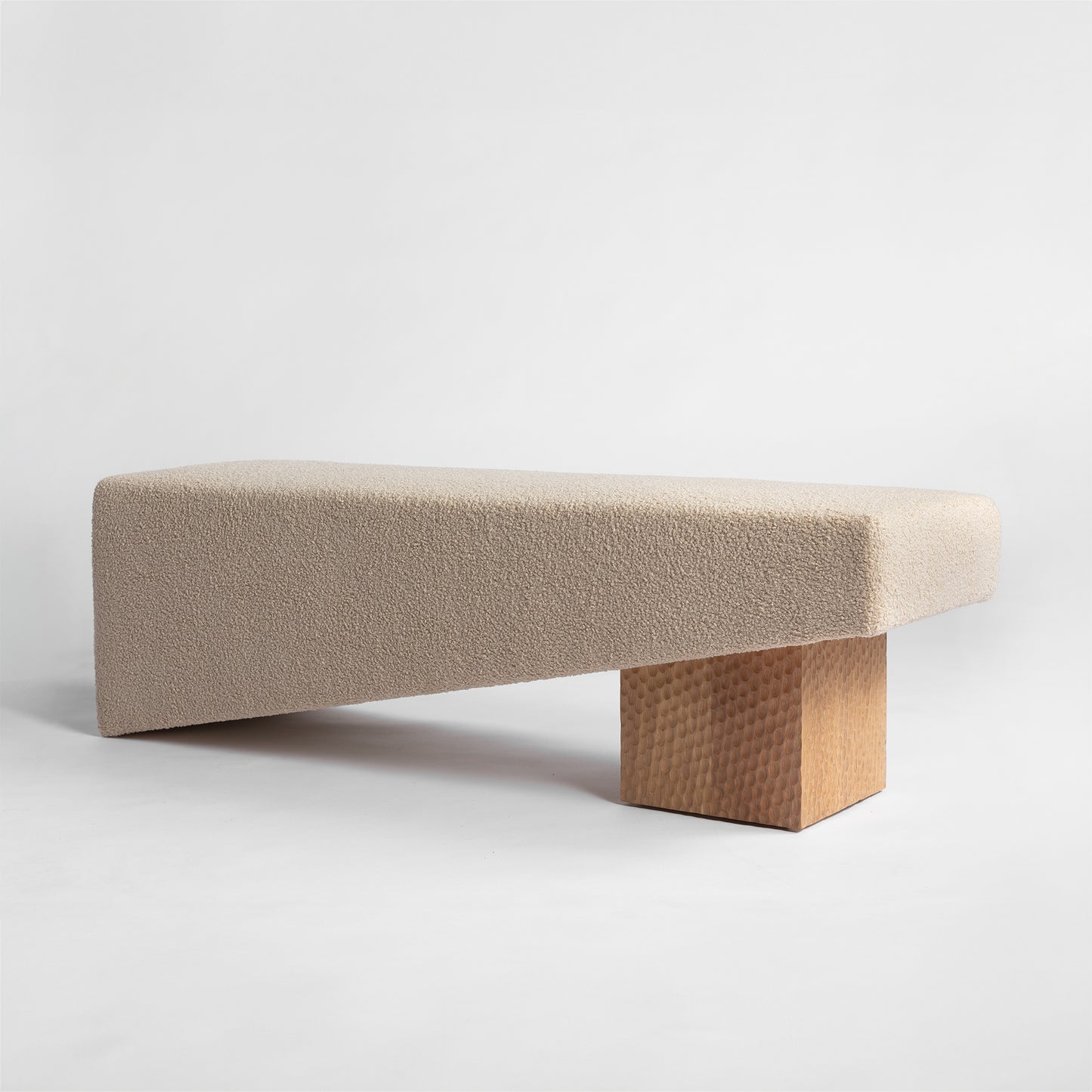 Shown in Chiseled Natural Oak base with Oatmeal Sherpa Boucle top