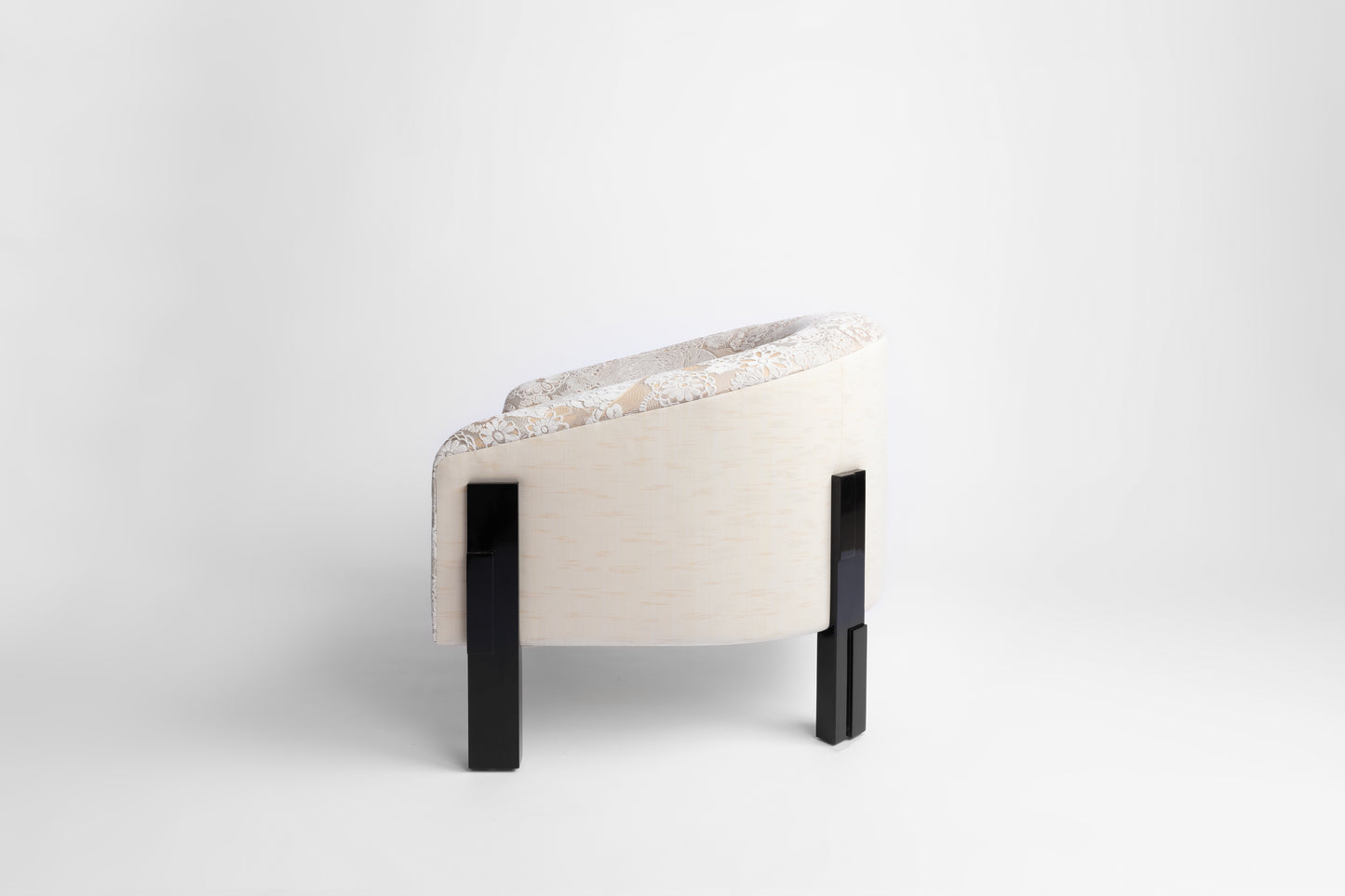 Fold Lounge Chair