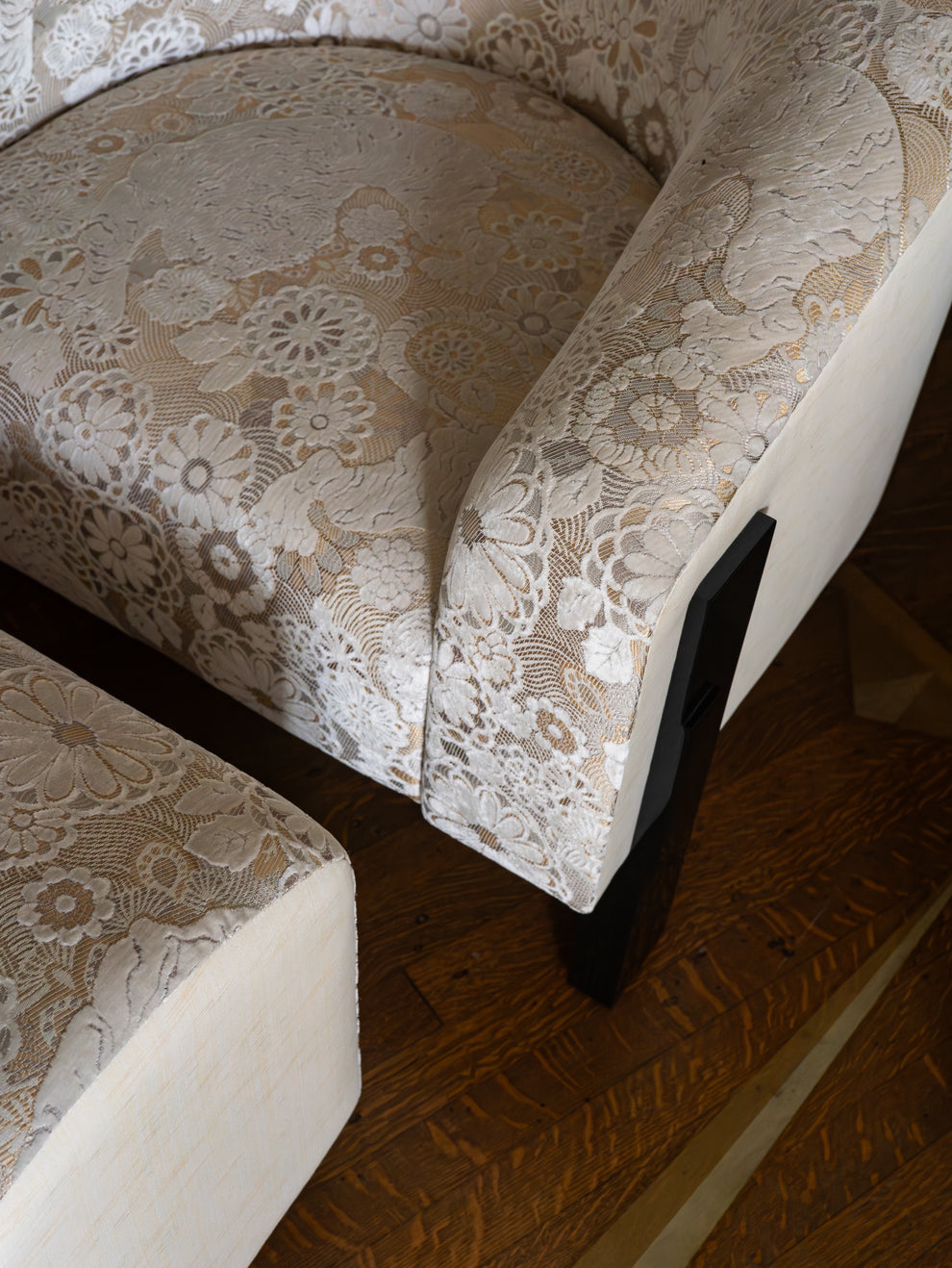 Fold Lounge Chair
