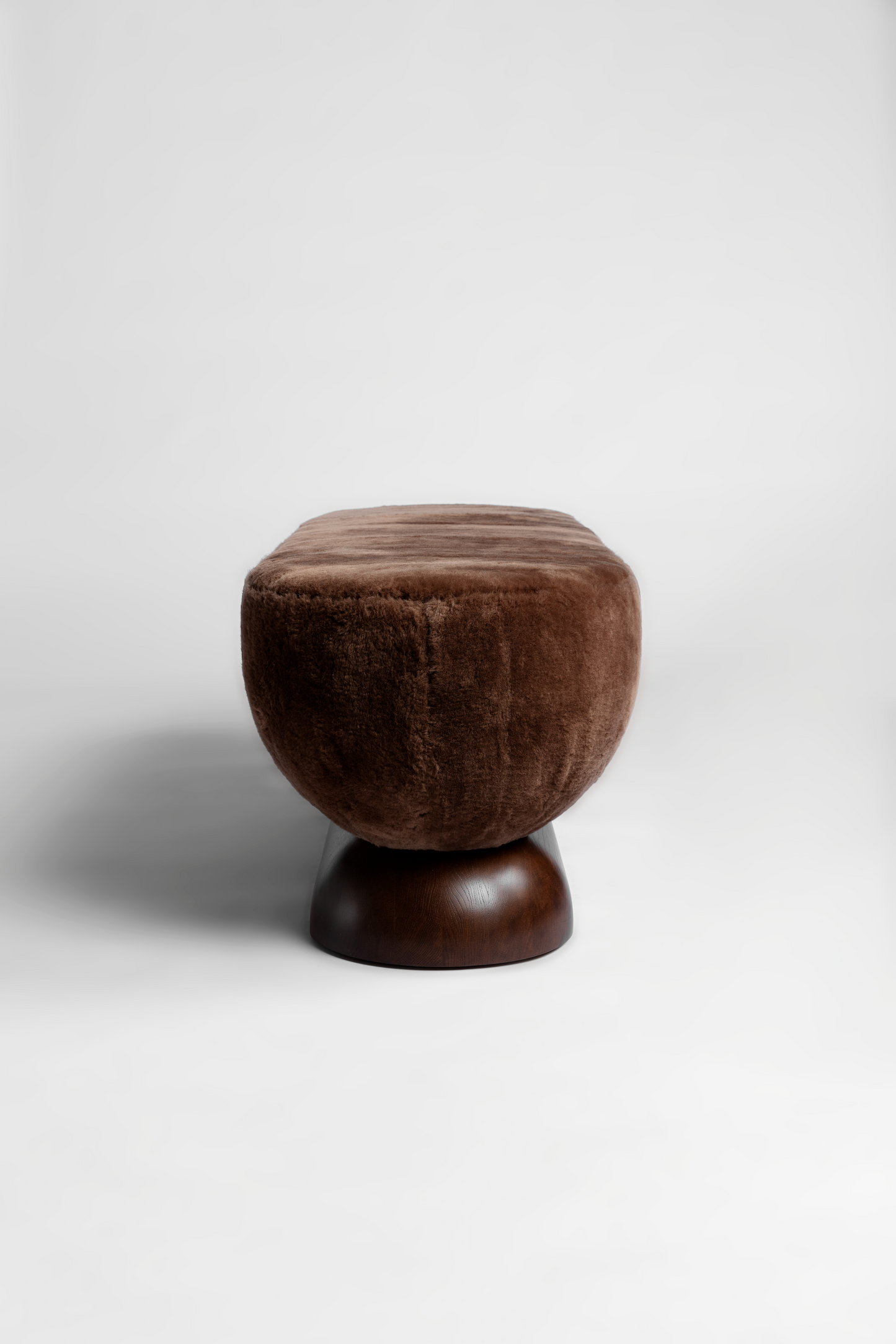 Shown in Mocha Oak base with Latte Shearling top