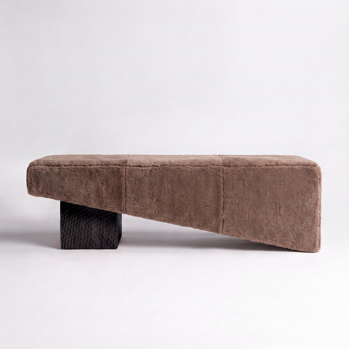 Chiseled Oxidized Oak + Latte Shearling