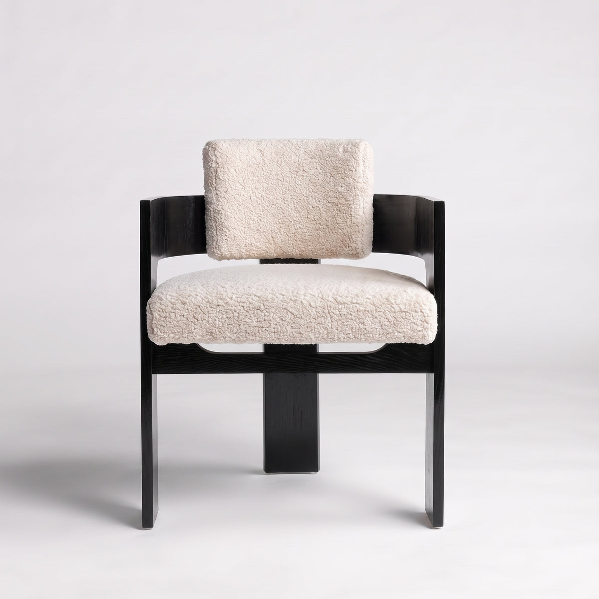 Gloss Ebony Oak + Ecru Sherpa Boucle