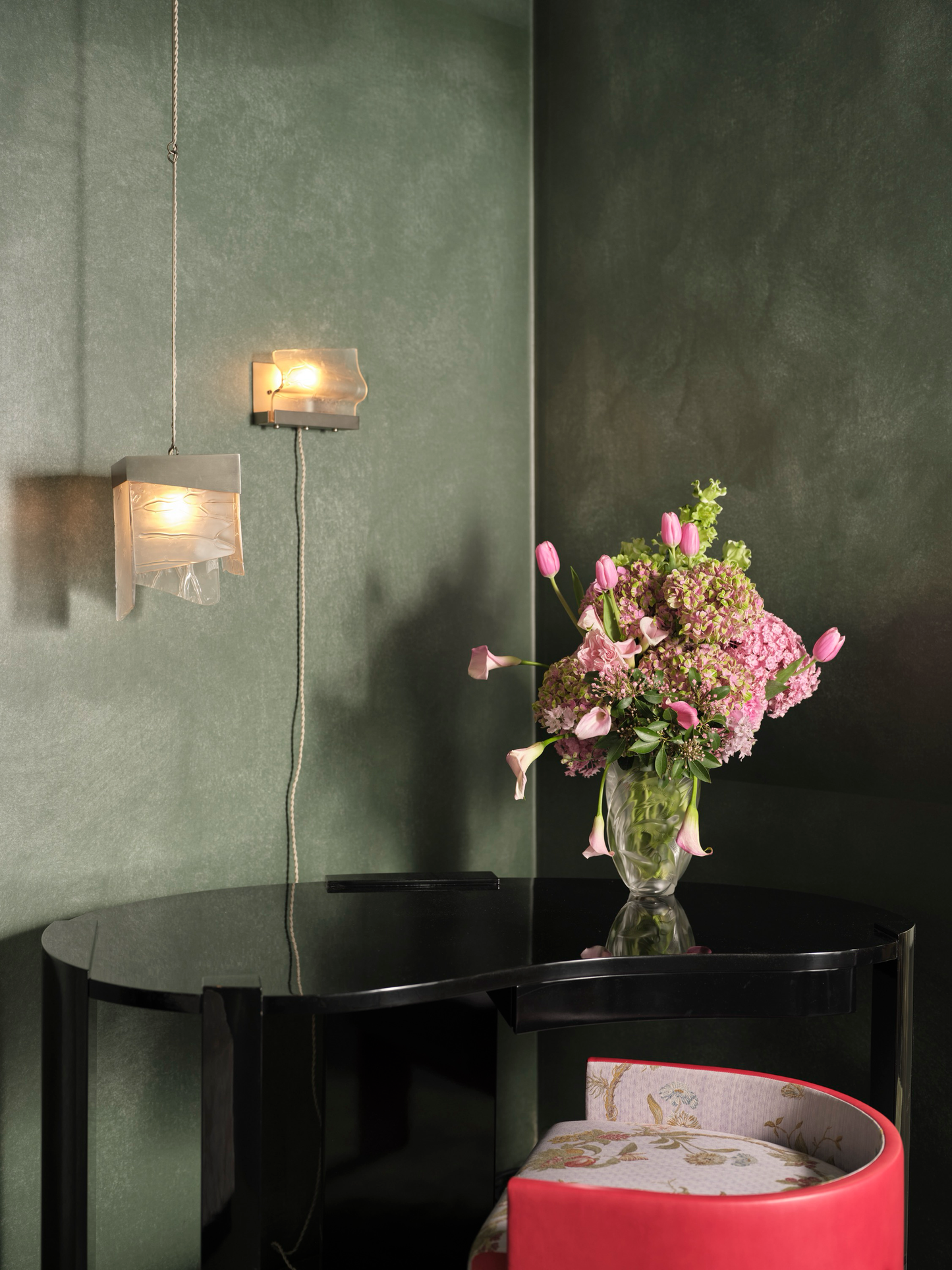 Brut Wave Sconce